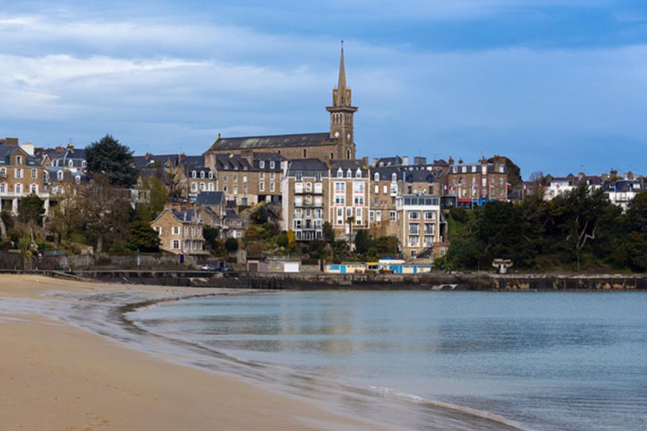 Appartement L'ÉCUME - Studio moderne avec grand balcon et place de parking à Dinard Extérieur photo